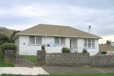 Photo of property in 59 Bell Street, Tawa, Wellington, 5028