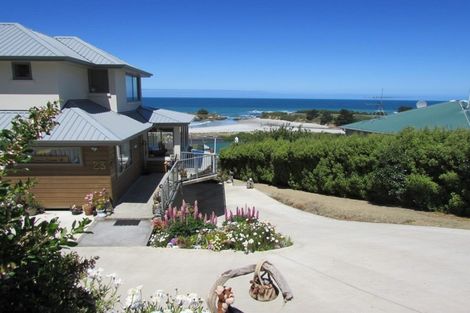 Photo of property in 23 Seaview Road, Brighton, Dunedin, 9035