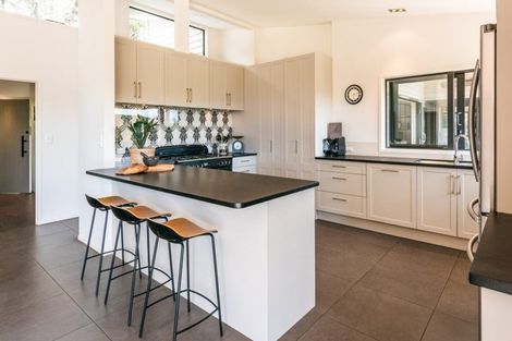 Photo of property in 62 Onetangi Road, Waiheke Island, 1971