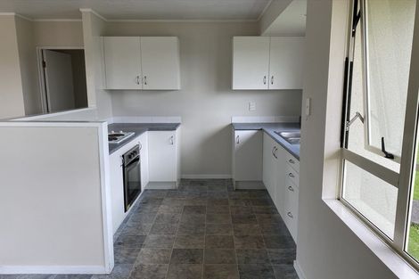Photo of property in 4 Cretian Crescent, Henderson, Auckland, 0612