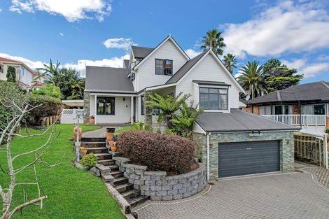 Photo of property in 5 Figtree Terrace, Goodwood Heights, Auckland, 2105