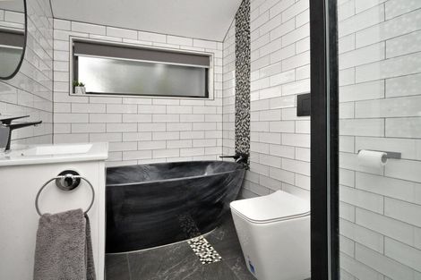 Photo of property in 1b George Laurenson Lane, Mount Roskill, Auckland, 1041