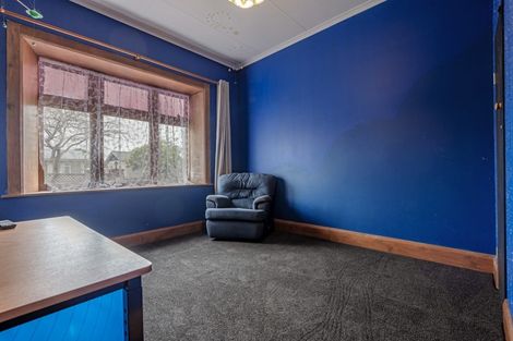 Photo of property in 42 Kingswood Street, Takaro, Palmerston North, 4412