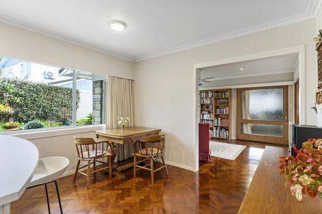 Photo of property in 21 Marywil Crescent, Hillcrest, Auckland, 0627