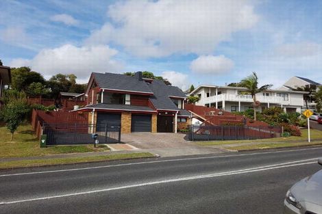 Photo of property in 18 Goodwood Drive, Goodwood Heights, Auckland, 2105
