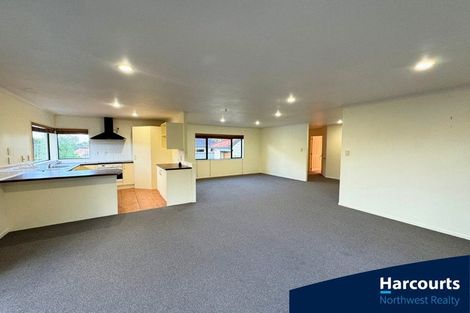 Photo of property in 54 Ian Sage Avenue, Long Bay, Auckland, 0630