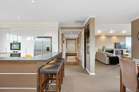 Photo of property in 6 Stonewall Place, Huntsbury, Christchurch, 8022