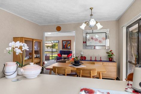 Photo of property in 19a Litchfield Place, Clarks Beach, 2122