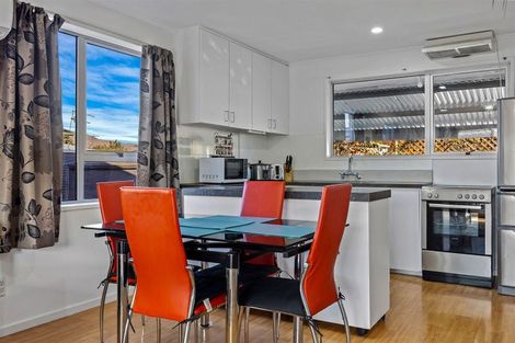 Photo of property in 2/98a Tilford Street, Woolston, Christchurch, 8062