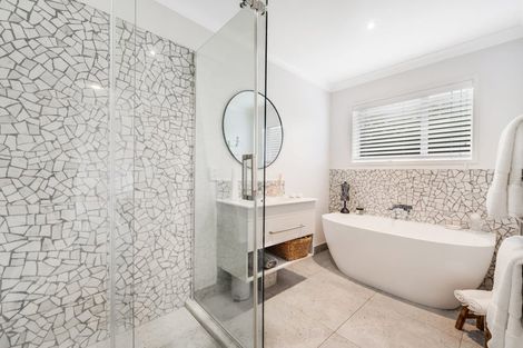 Photo of property in 19 Clovelly Road, Bucklands Beach, Auckland, 2012