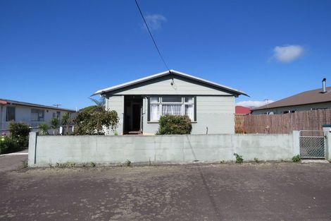 Photo of property in 23 Palmerston Street, Westport, 7825