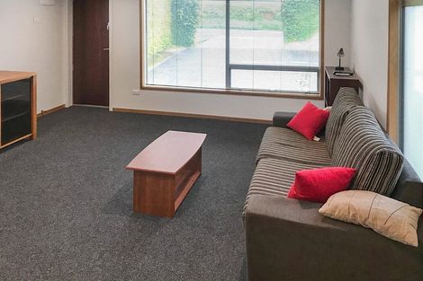 Photo of property in 69 Omokoroa Road, Omokoroa, 3114