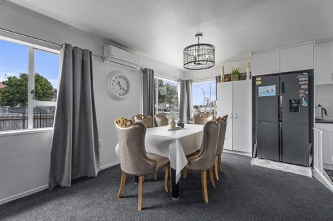 Photo of property in 1 Leslie Place, Deanwell, Hamilton, 3206