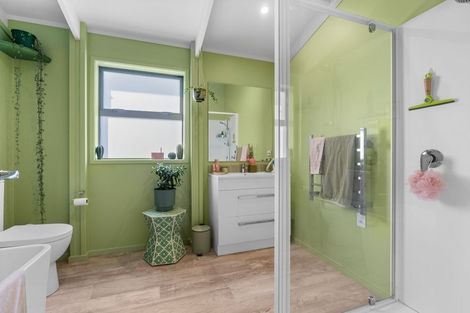 Photo of property in 120c Harrison Street East, Featherston, 5710