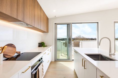 Photo of property in 23a Monyash Road, Manly, Whangaparaoa, 0930