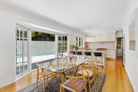 Photo of property in 16 Fenton Terrace, Cockle Bay, Auckland, 2014