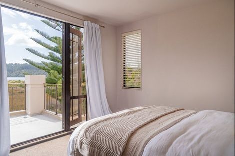 Photo of property in 141 Everitt Crescent, Whangamata, 3620