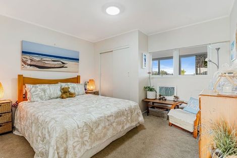 Photo of property in 8 Hillcrest Road, Hatfields Beach, Orewa, 0931