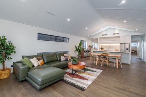 Photo of property in 7 Kamana Rise, Wanaka, 9382