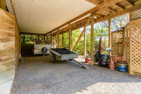 Photo of property in 11 Amelia Crescent, Waikawa, Picton, 7220