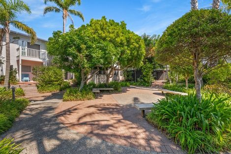 Photo of property in 9/72 Kitchener Road, Milford, Auckland, 0620