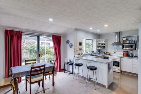 Photo of property in 21 Bucksburn Place, Greenmeadows, Napier, 4112