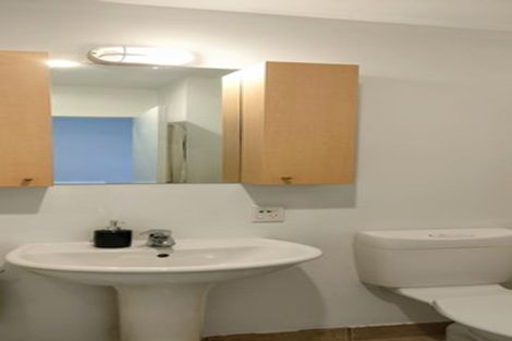 Photo of property in 9/3 Riverside Road, Orewa, 0931