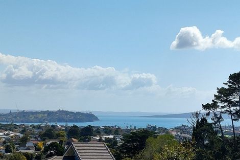 Photo of property in 64 Bleakhouse Road, Bucklands Beach, Auckland, 2014