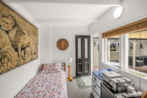 Photo of property in 125 Shakespeare Road, Bluff Hill, Napier, 4110