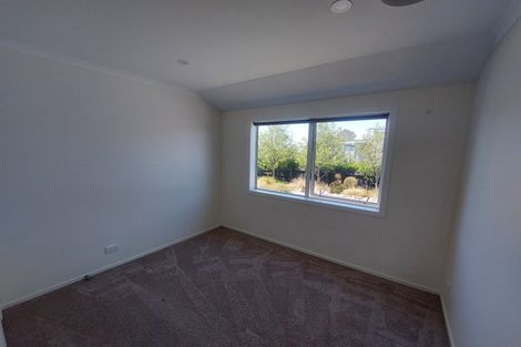 Photo of property in 2 Mckerrow Place, Featherston, 5710