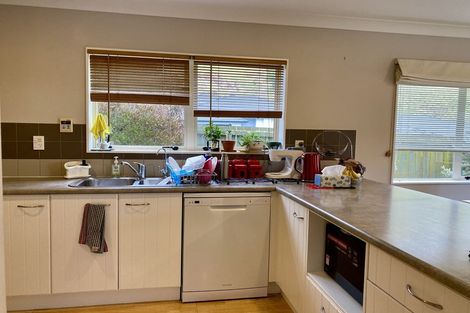 Photo of property in 41 Erlestoke Crescent, Churton Park, Wellington, 6037