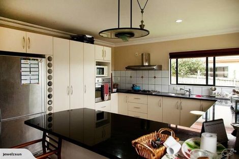 Photo of property in 2/49 College Road, Northcote, Auckland, 0627