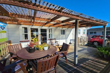 Photo of property in 65 Phillips Street, Sanson, 4817