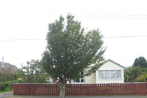 Photo of property in 37 Fraser Crescent, Elderslea, Upper Hutt, 5018