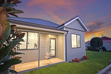 Photo of property in 23 Regent Street, West End, Timaru, 7910