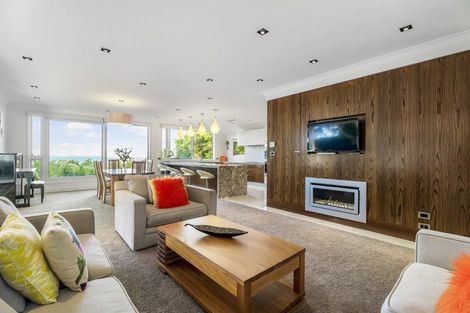 Photo of property in 37b View Road, Campbells Bay, Auckland, 0630