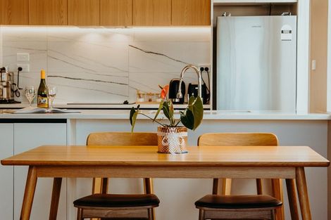 Photo of property in 50d Sandgate Avenue, Botany Downs, Auckland, 2010