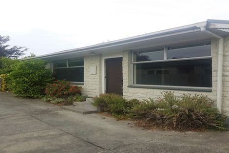 Photo of property in 1/224 Main North Road, Redwood, Christchurch, 8051