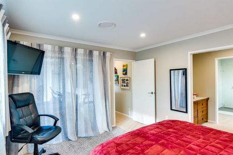 Photo of property in 2 Benmore Place, Poraiti, Napier, 4112