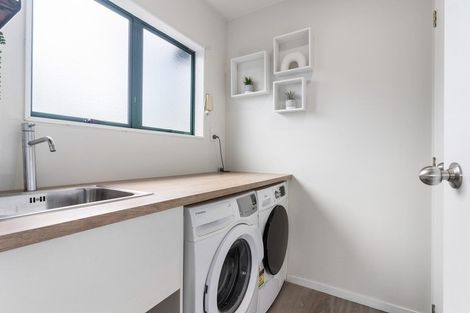 Photo of property in 169a Otumoetai Road, Brookfield, Tauranga, 3110