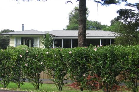 Photo of property in 170 Woodlands Park Road, Titirangi, Auckland, 0604