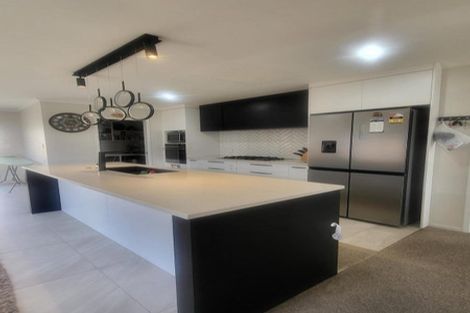 Photo of property in 112a Lisle Farm Drive, Pukekohe, 2120