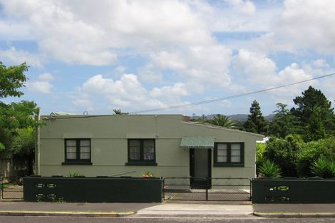 Photo of property in 32 Saxon Street, Waterview, Auckland, 1026