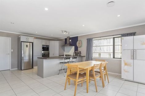 Photo of property in 2 Danny Place, Pyes Pa, Tauranga, 3112