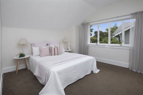 Photo of property in 150 Clyde Road, Burnside, Christchurch, 8053