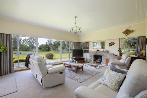 Photo of property in 72 Valley Road, Paraparaumu, 5032