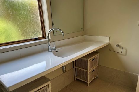 Photo of property in 1/15 Sunnynook Road, Forrest Hill, Auckland, 0620