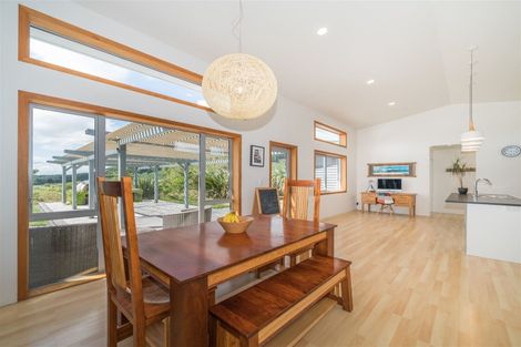 Photo of property in 8 Ridgeview Road, Aokautere, Palmerston North, 4471