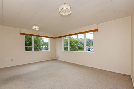 Photo of property in 17 Buckley Grove, Paraparaumu, 5032