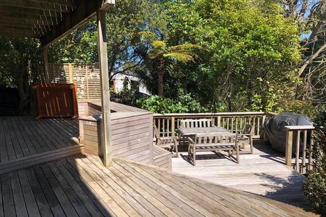 Photo of property in 33 Park Hill Road, Birkenhead, Auckland, 0626